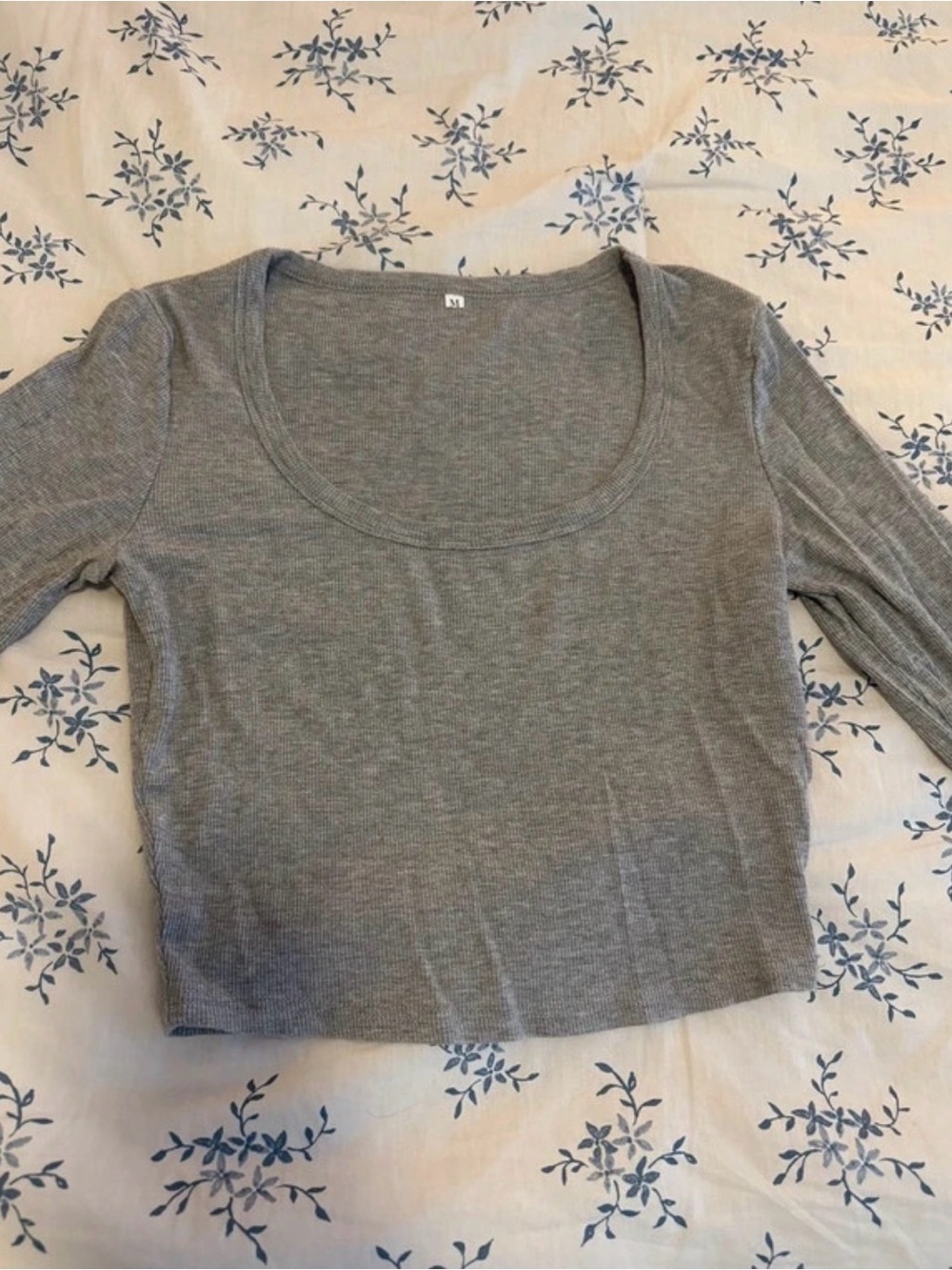 Women's Gray Ribbed Scoop Neck Crop Top